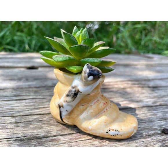Vintage Miniature Shabby boot planter vase with cat/Kitten - Picture 4 of 11